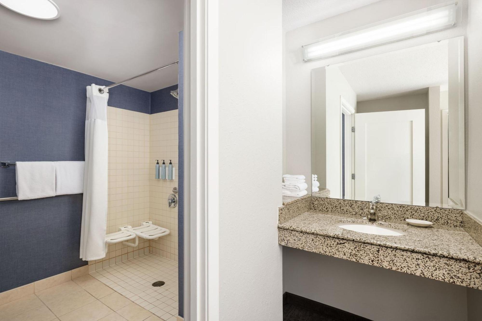 Residence Inn Concord Exterior photo
